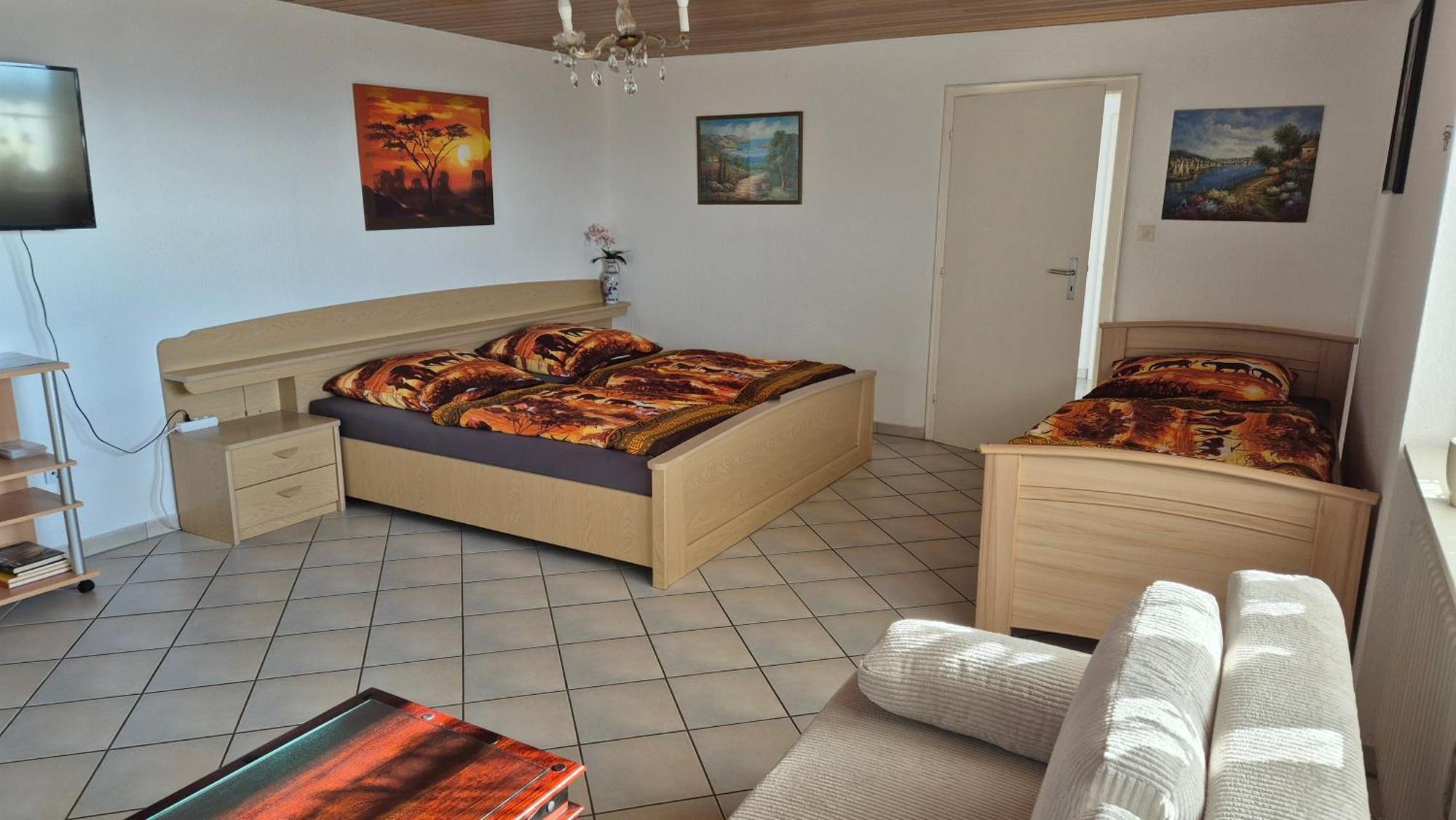 Ferienwohnung Zauberhaft Bad Soden-Salmuenster Luaran gambar